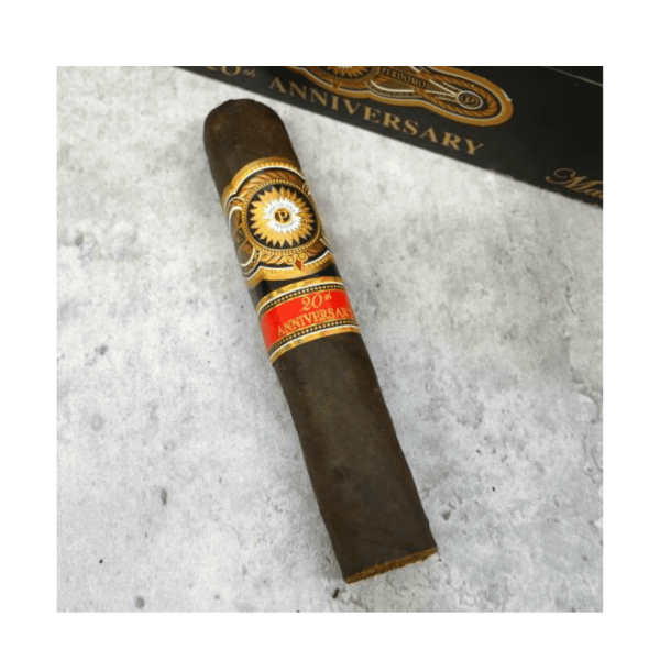 Perdomo 20th Anniversary Maduro